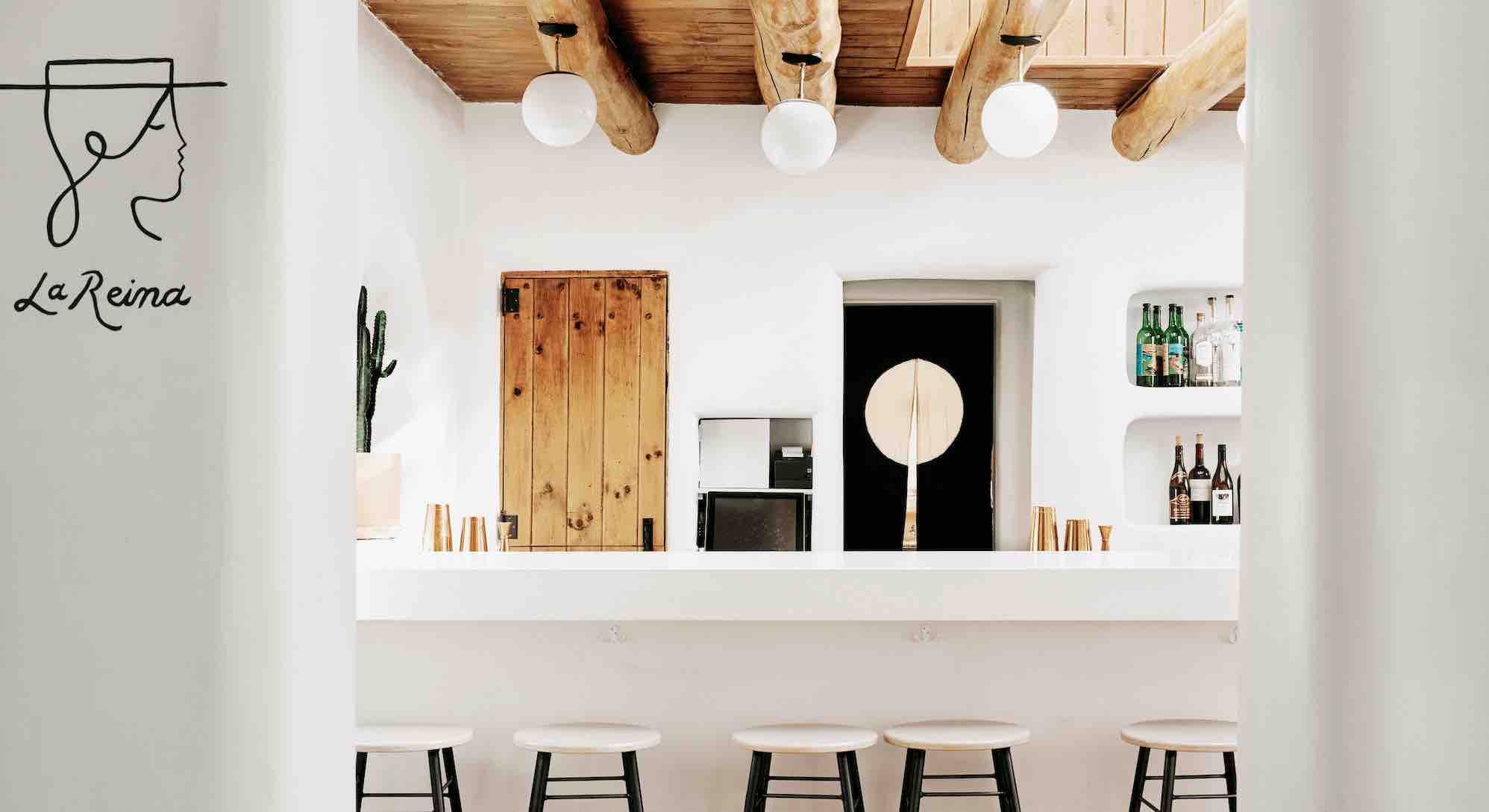 La Reina at El Rey Court